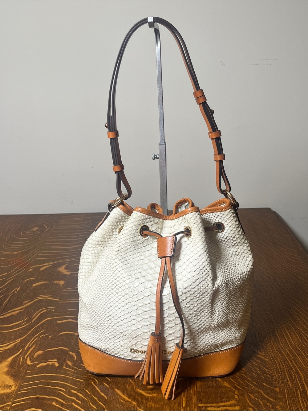 Dooney & Bourke White Cordova Fog Tan Leather Drawstring Shoulder Bag with COA